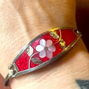 Mexican silver bracelet/vintage.